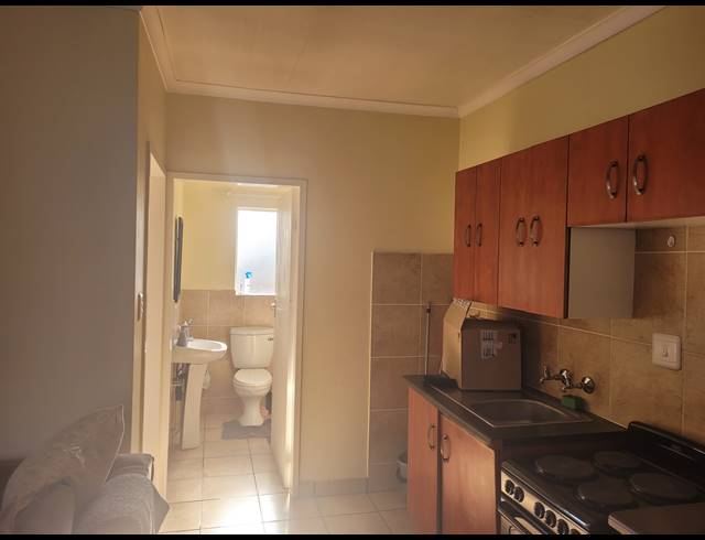 1 BEDROOM APARTMENT TO LET IN RUSTENBURG CENTRAL